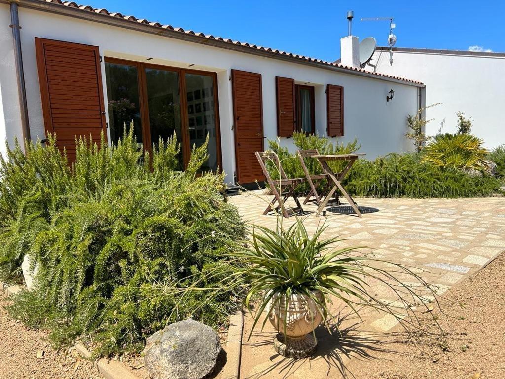 La Piana Holiday House Bassacutena Εξωτερικό φωτογραφία