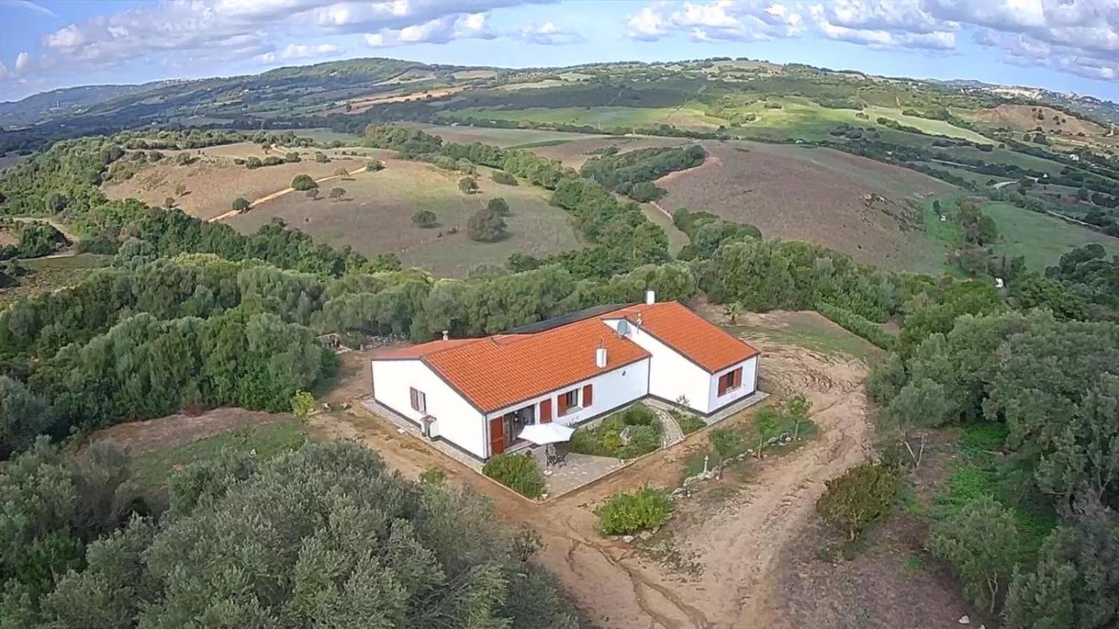 La Piana Holiday House Bassacutena Εξωτερικό φωτογραφία
